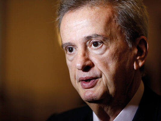 رياض سلامة مأزوم من القاضي جان طنّوس