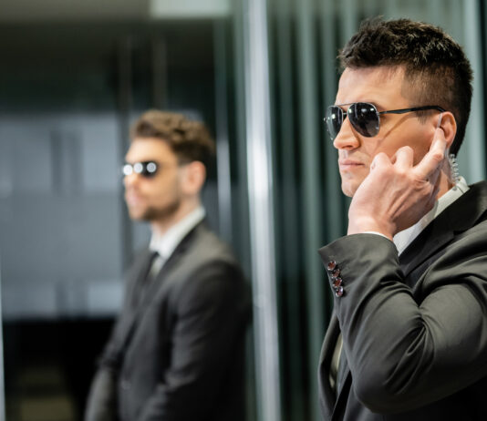 …جعجع بأمِّن على حاله إذا…